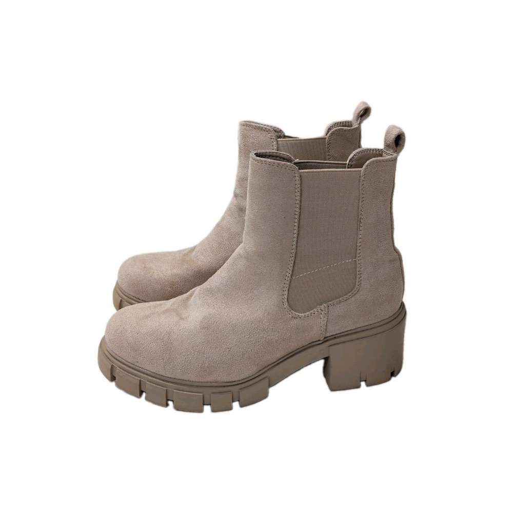 Madden Girl Tessa Chelsea Boot Womens 7 Beige Chunky Lug Sole Block Heel Y2K